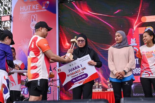 Race photo from NOTARACE 2025