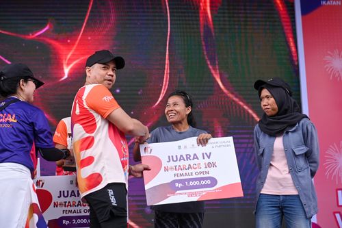 Race photo from NOTARACE 2025