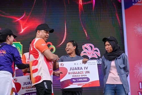 Race photo from NOTARACE 2025