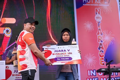 Race photo from NOTARACE 2025