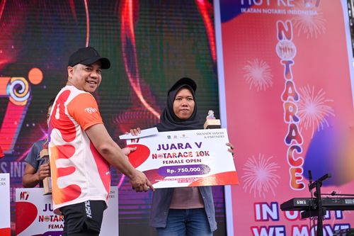 Race photo from NOTARACE 2025
