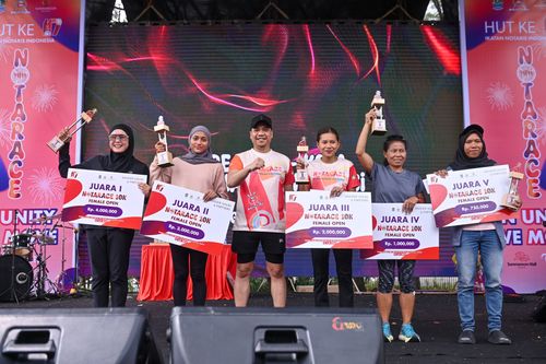 Race photo from NOTARACE 2025