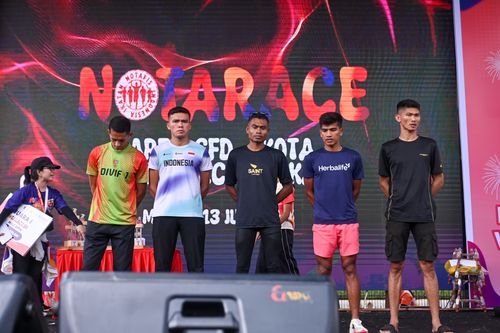 Race photo from NOTARACE 2025