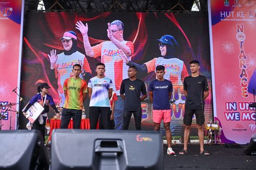 Race photo from NOTARACE 2025
