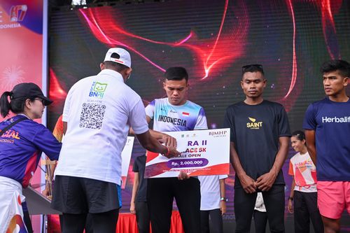 Race photo from NOTARACE 2025