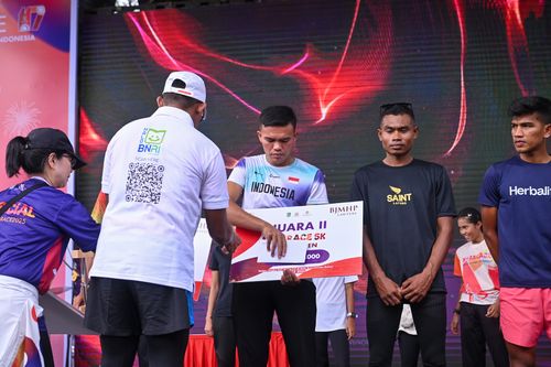Race photo from NOTARACE 2025