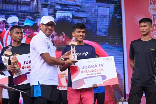 Race photo from NOTARACE 2025