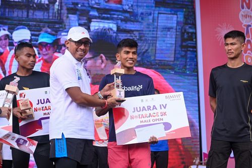 Race photo from NOTARACE 2025