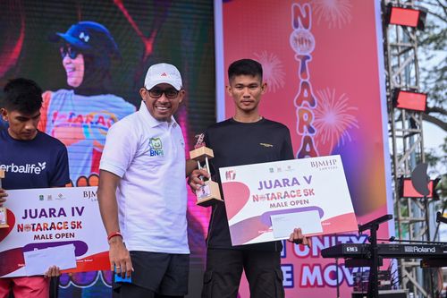 Race photo from NOTARACE 2025
