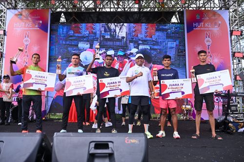 Race photo from NOTARACE 2025