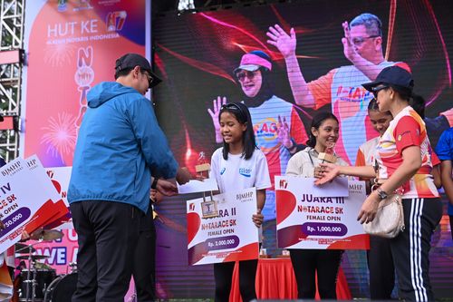 Race photo from NOTARACE 2025