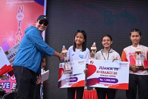 Race photo from NOTARACE 2025