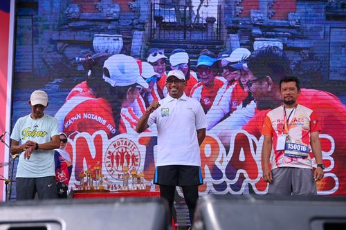 Race photo from NOTARACE 2025