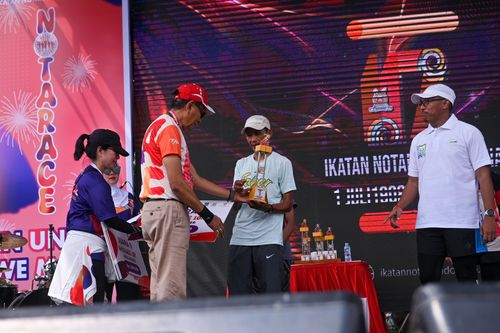 Race photo from NOTARACE 2025