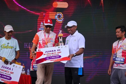Race photo from NOTARACE 2025