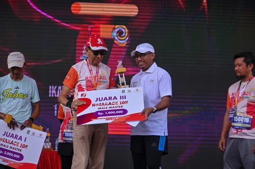 Race photo from NOTARACE 2025