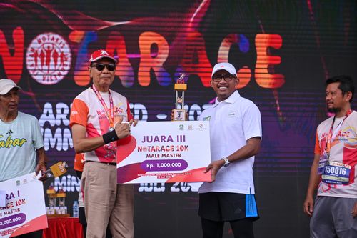 Race photo from NOTARACE 2025