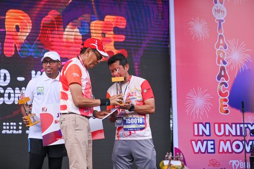 Race photo from NOTARACE 2025