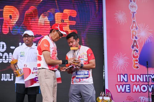 Race photo from NOTARACE 2025