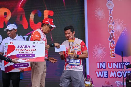 Race photo from NOTARACE 2025