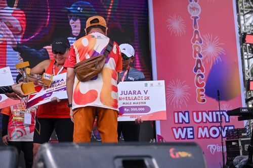 Race photo from NOTARACE 2025
