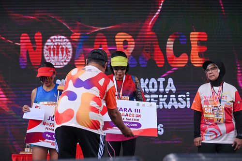 Race photo from NOTARACE 2025