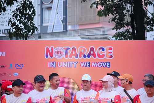 Race photo from NOTARACE 2025