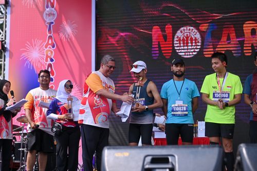 Race photo from NOTARACE 2025