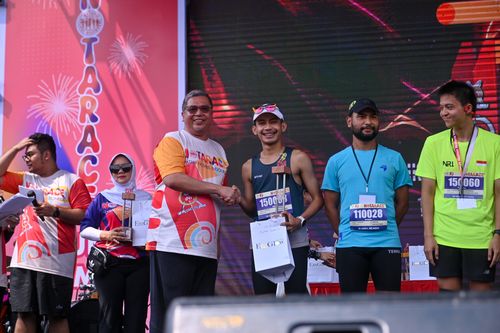 Race photo from NOTARACE 2025