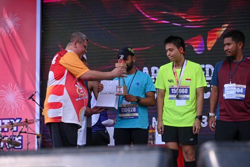 Race photo from NOTARACE 2025
