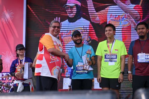 Race photo from NOTARACE 2025
