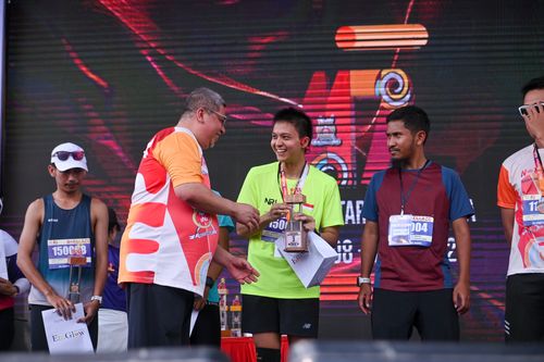 Race photo from NOTARACE 2025