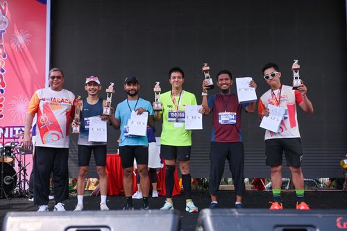 Race photo from NOTARACE 2025