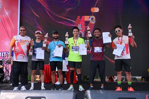 Race photo from NOTARACE 2025