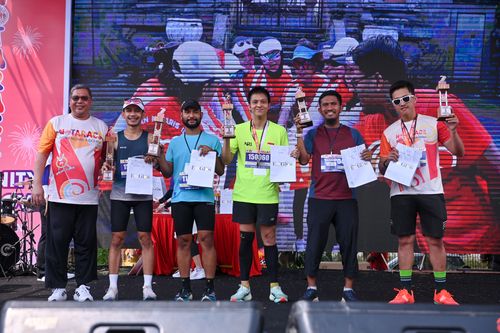 Race photo from NOTARACE 2025