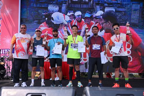 Race photo from NOTARACE 2025