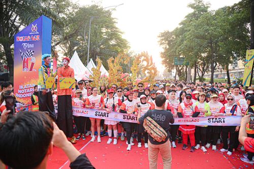 Race photo from NOTARACE 2025