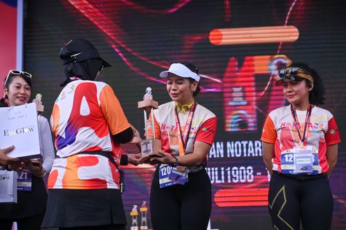 Race photo from NOTARACE 2025