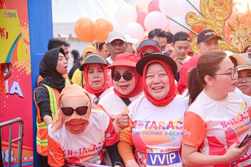 Race photo from NOTARACE 2025