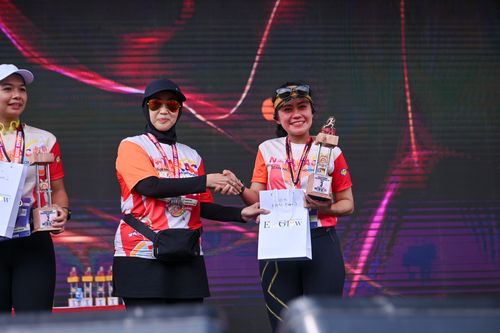 Race photo from NOTARACE 2025
