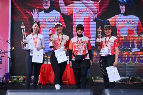 Race photo from NOTARACE 2025