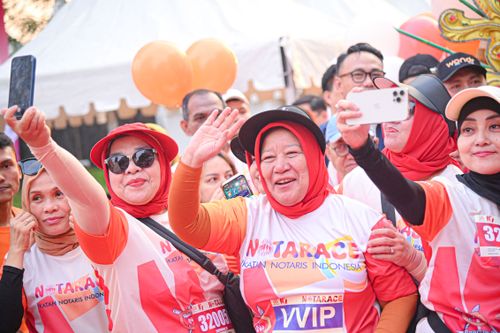 Race photo from NOTARACE 2025