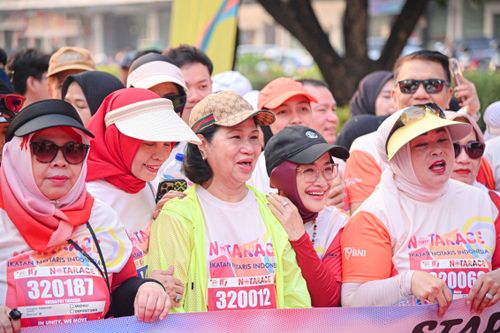 Race photo from NOTARACE 2025