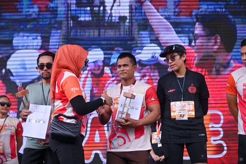 Race photo from NOTARACE 2025