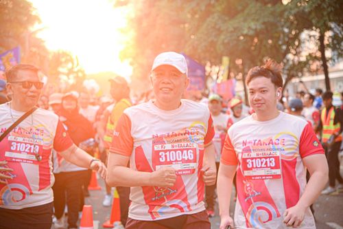 Race photo from NOTARACE 2025