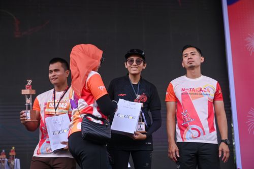 Race photo from NOTARACE 2025