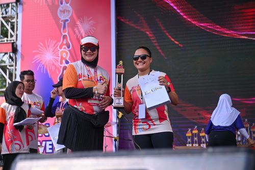 Race photo from NOTARACE 2025