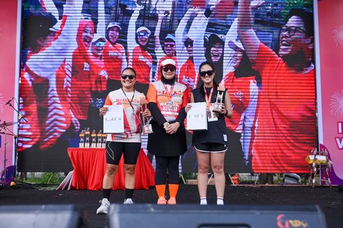 Race photo from NOTARACE 2025
