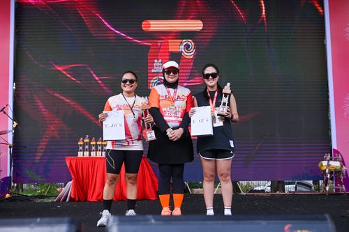 Race photo from NOTARACE 2025