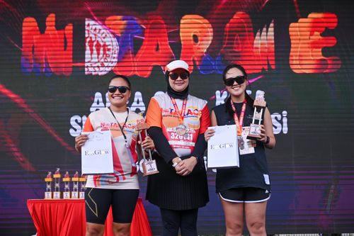 Race photo from NOTARACE 2025